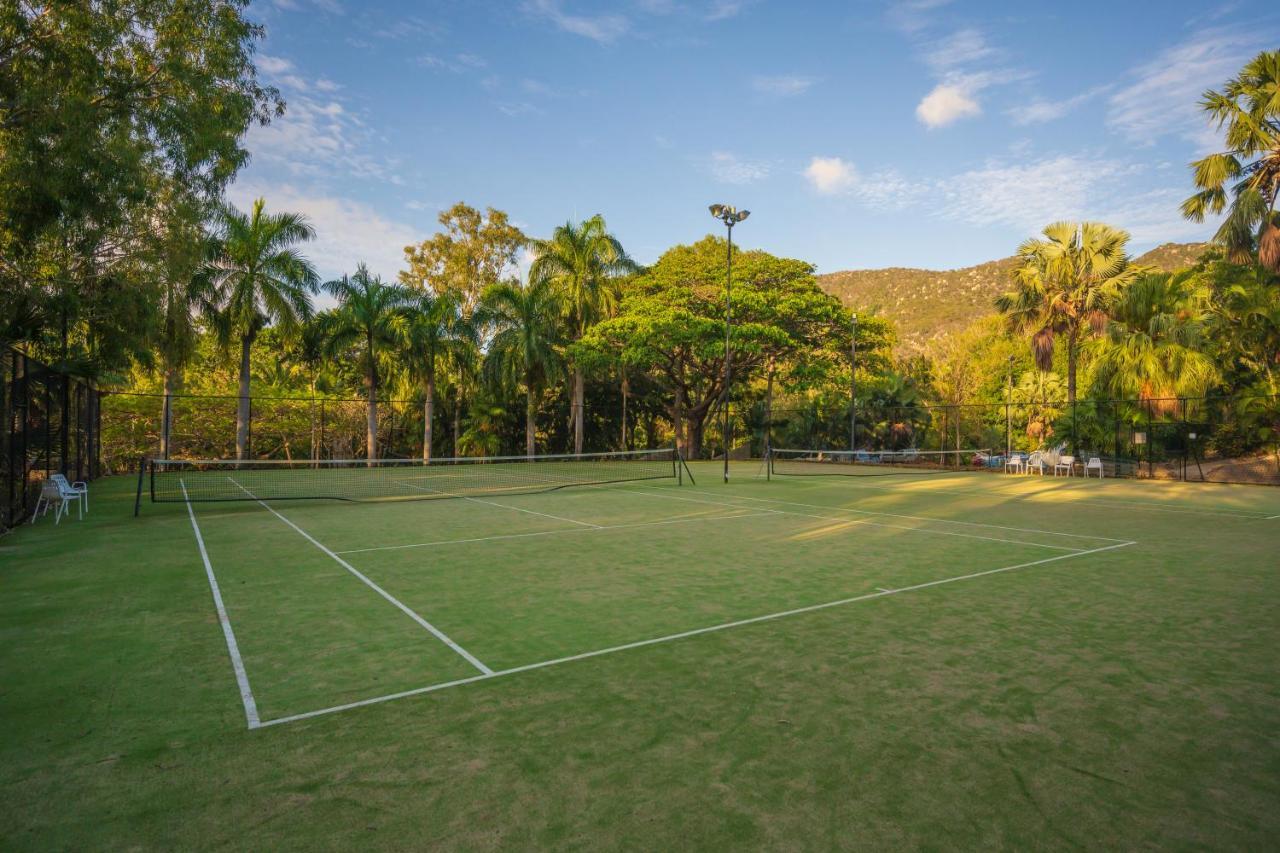 Amaroo On Mandalay, Magnetic Island Hotell Nelly Bay Exteriör bild