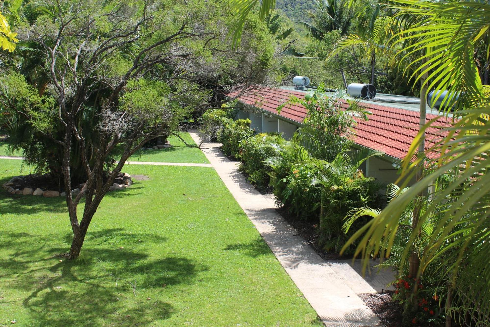 Amaroo On Mandalay, Magnetic Island Hotell Nelly Bay Exteriör bild